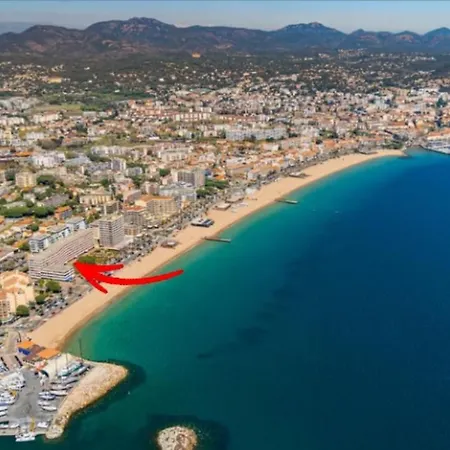 Face à La * Fréjus